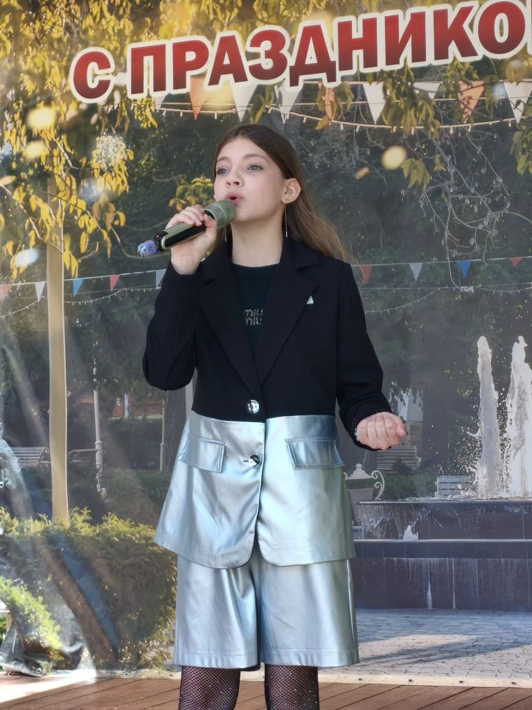 🎶 Армавир музыкальный - парку культурному! 
 
Воспитанники нашей школы, учащиеся отделения «Хор и с