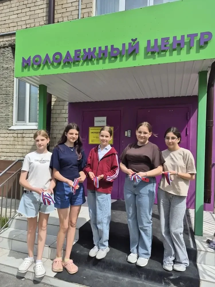 🇷🇺 В преддверии Дня России особенный вклад в праздничное настроение внесли участницы проекта «Ты-в
