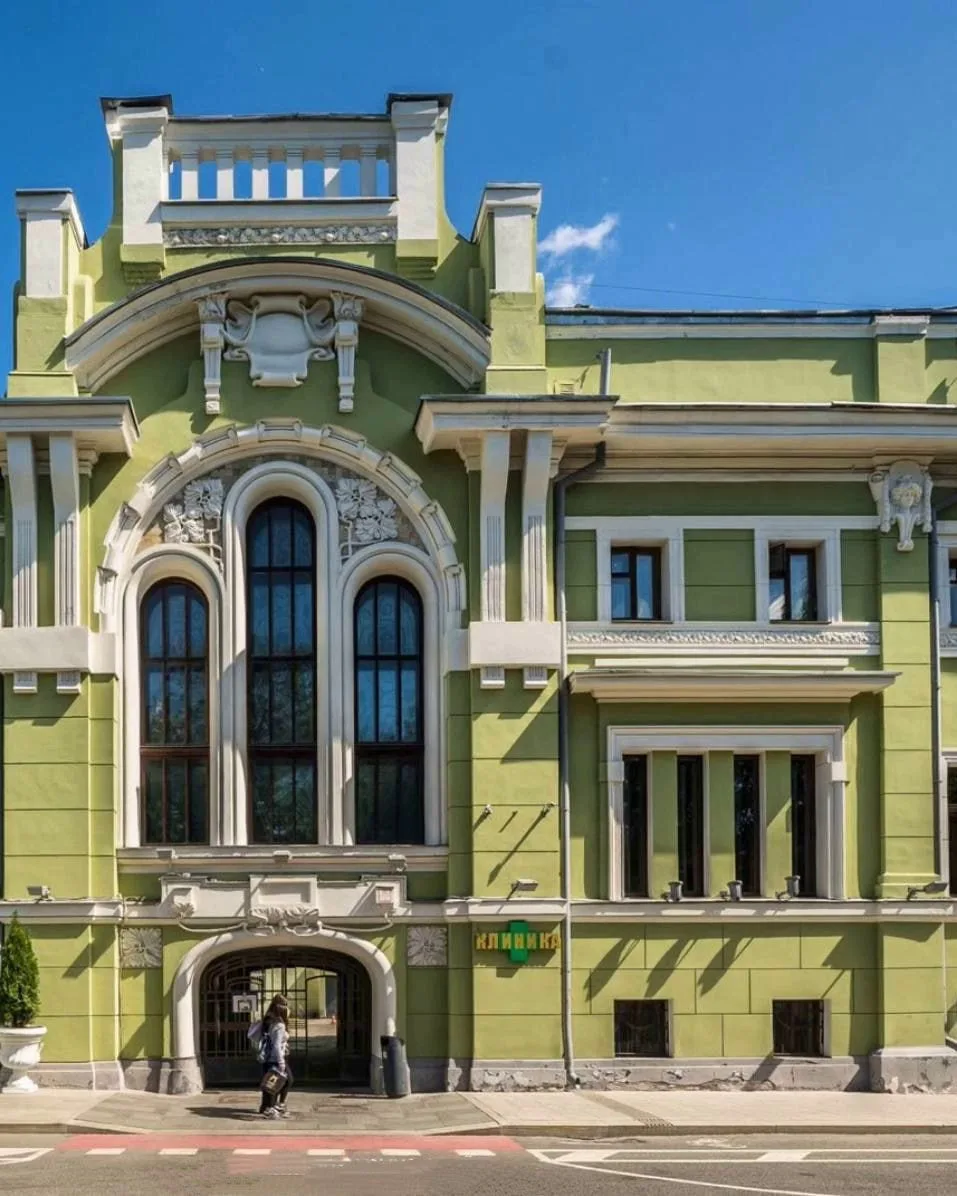 🏛 Дом Смирнова
#ПресненскийРайон

📌 Как владелец винокуренных заводов, П. П. Смирнов регулярно орг