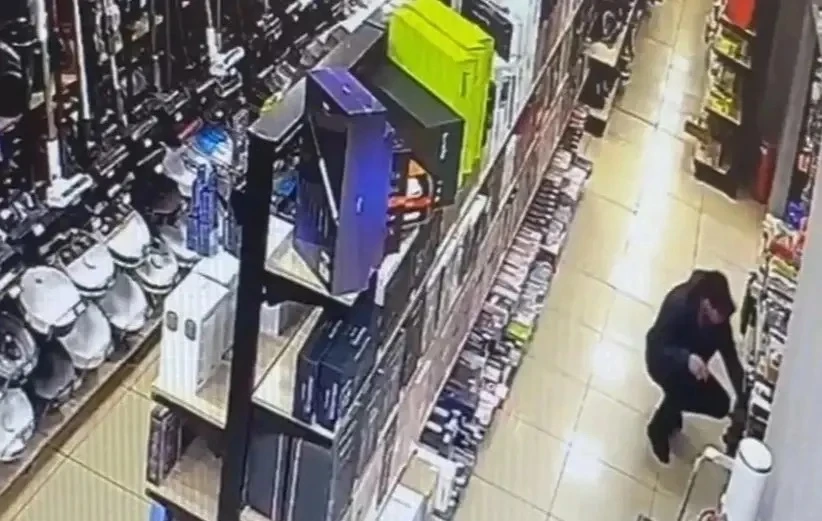 👮‍♀️ В Абакане полицейские по горячим следам раскрыли кражу аккумулятора для шуруповерта

В дежурну