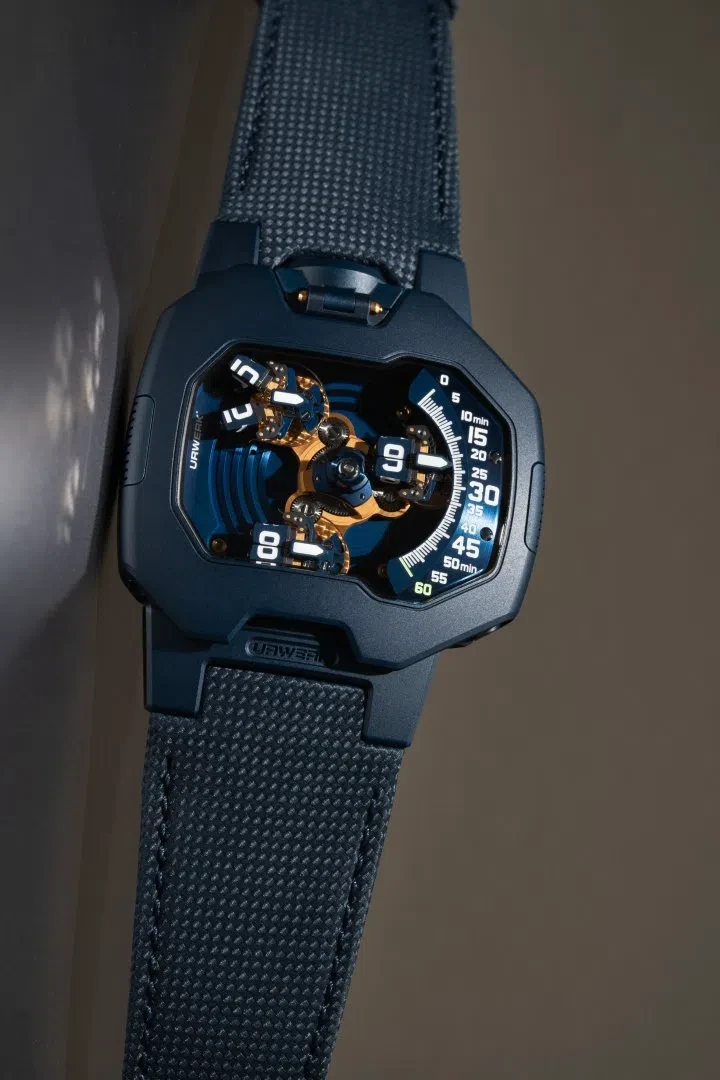 Вулканский салют возвращается! Urwerk выпускает третью (и последнюю) версию модели UR-120. Ее главна