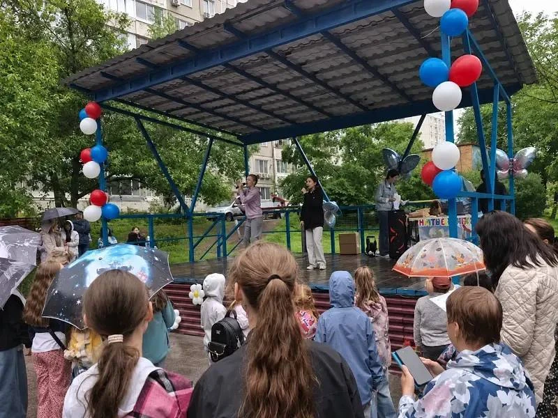 Во Владивостоке жители сделали свой двор уютнее

Во дворе дома на улице Зои Космодемьянской, 14 появ
