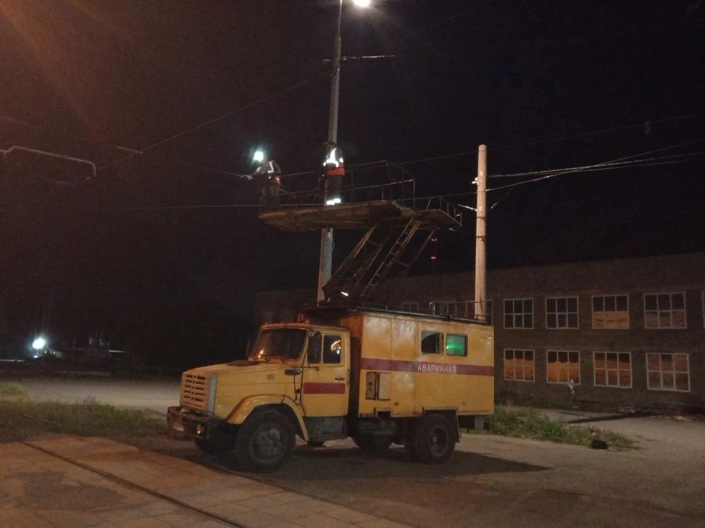 Работаем на Новой Кушве
Перенос контактной сети на новые опоры 🚋