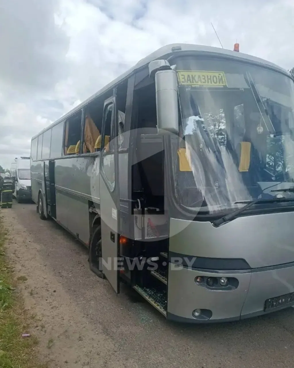 ВСУ атаковали беспилотником автобус с детской футбольной командой из Белоруссии под Брянском 
 
Дети