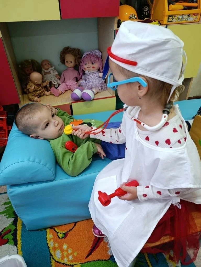 🏥 Маленькие врачи и большие сердца: в группе «Ягодка» открылась больница! ✨

Сегодня наши ребята пр