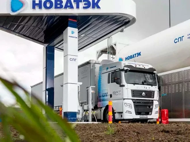 🚛 На трассе М-11 «Нева» заработали четыре новые КриоАЗС.

СПГ-заправки открыли на 176-м и 594-м км 