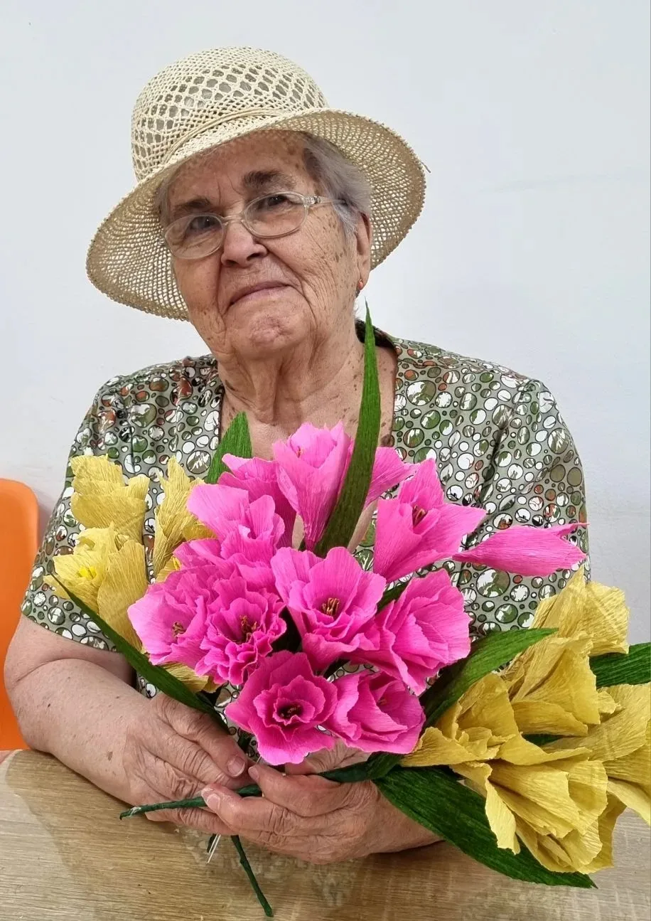 Цветочная магия своими руками 🌷

💐В центре «Активное долголетие» на Красногорском бульваре очередн
