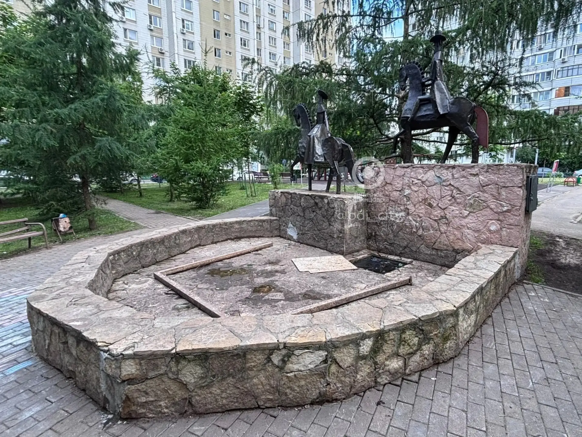 Загадка городского масштаба: фонтаны в Одинцово не работали в 30-градусную жару

Подписчики «Типично