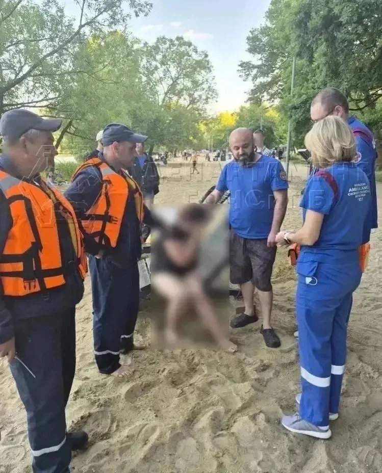 🚨 На Озере Белое спасли тонущую девушку

Вечером 21 июня во время патрулирования акватории Озера Бе