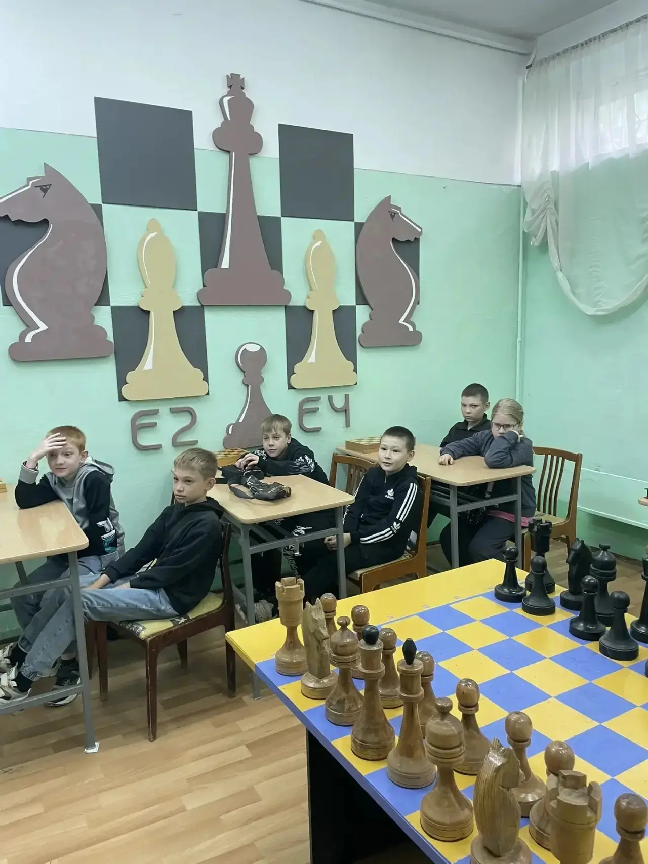 Надеемся, все успели хорошо отдохнуть за эти три выходных. Мы — точно! И чтобы не терять боевой наст