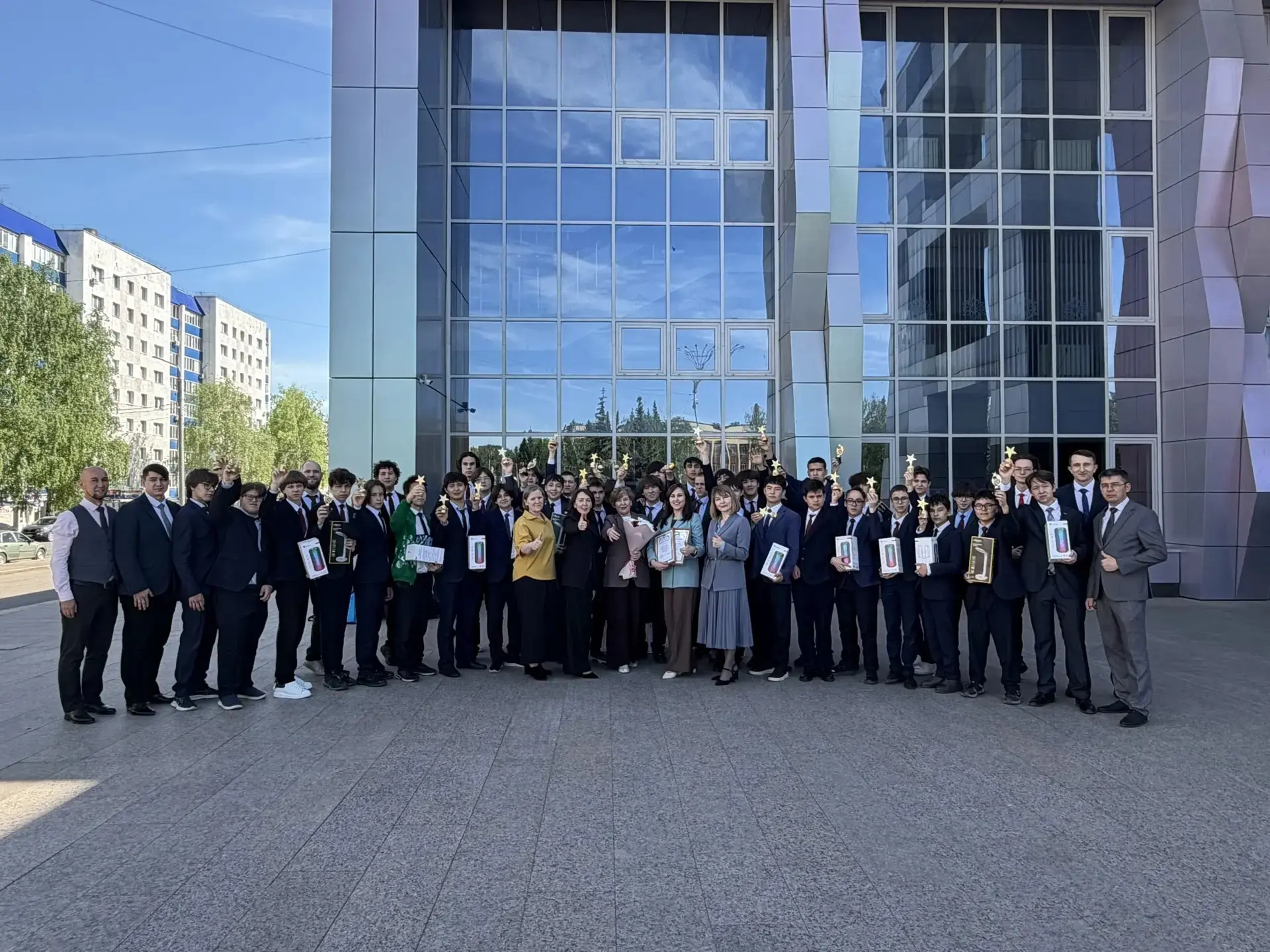 🎉✨ Городской Праздник Чести и Ученической Славы 🎉✨

📌 Сегодня, 15 мая 2026 года, в Стерлитамакско