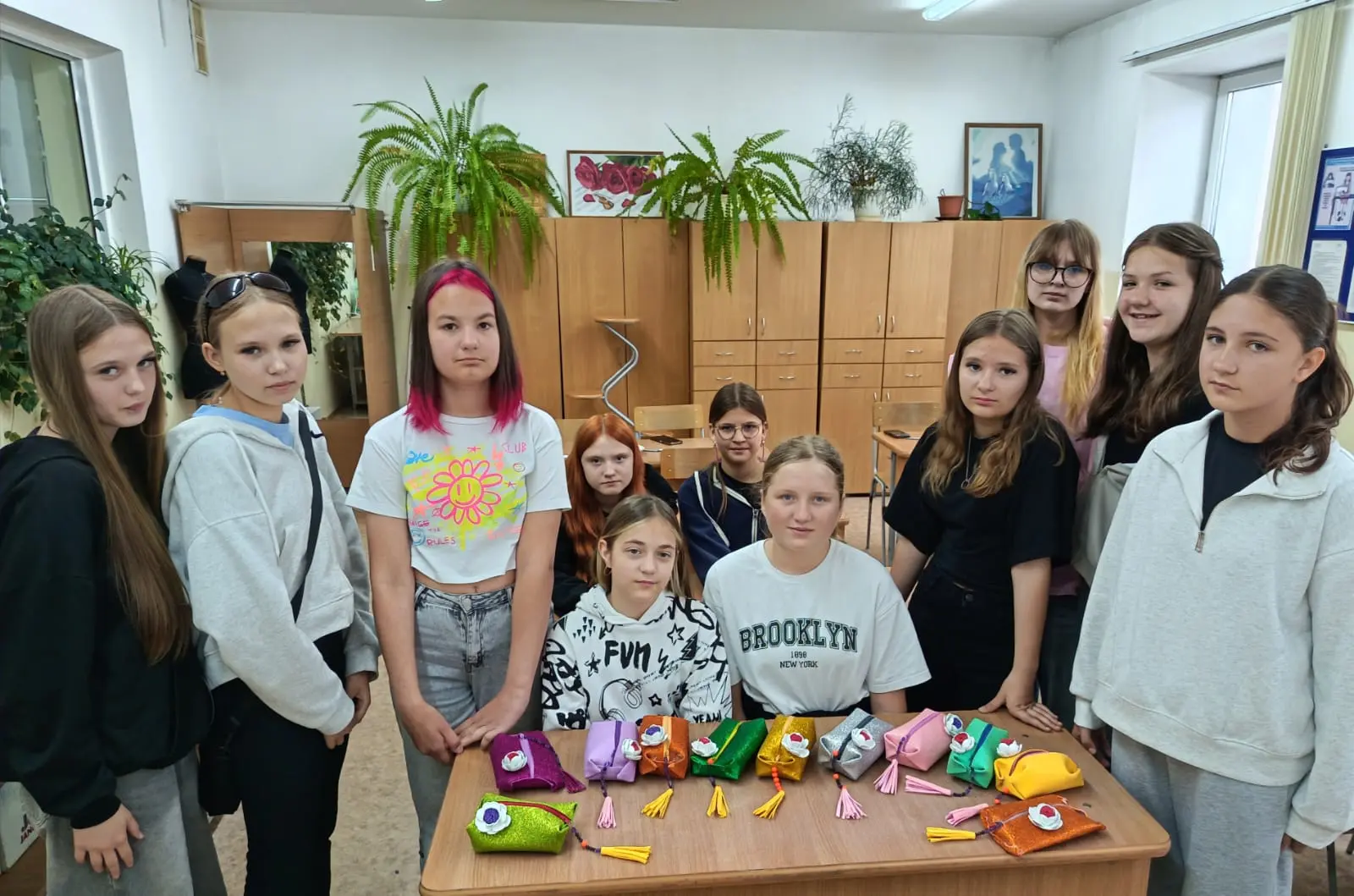 ✂️✨ 3 день профильной смены «Радуга творчества» прошёл ярко и с пользой!

🌸 Для участниц провели ма