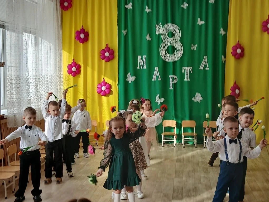 🌹8 марта в детском саду – самый трогательный и нежный праздник! Он посвящен самым милым и нежным, л