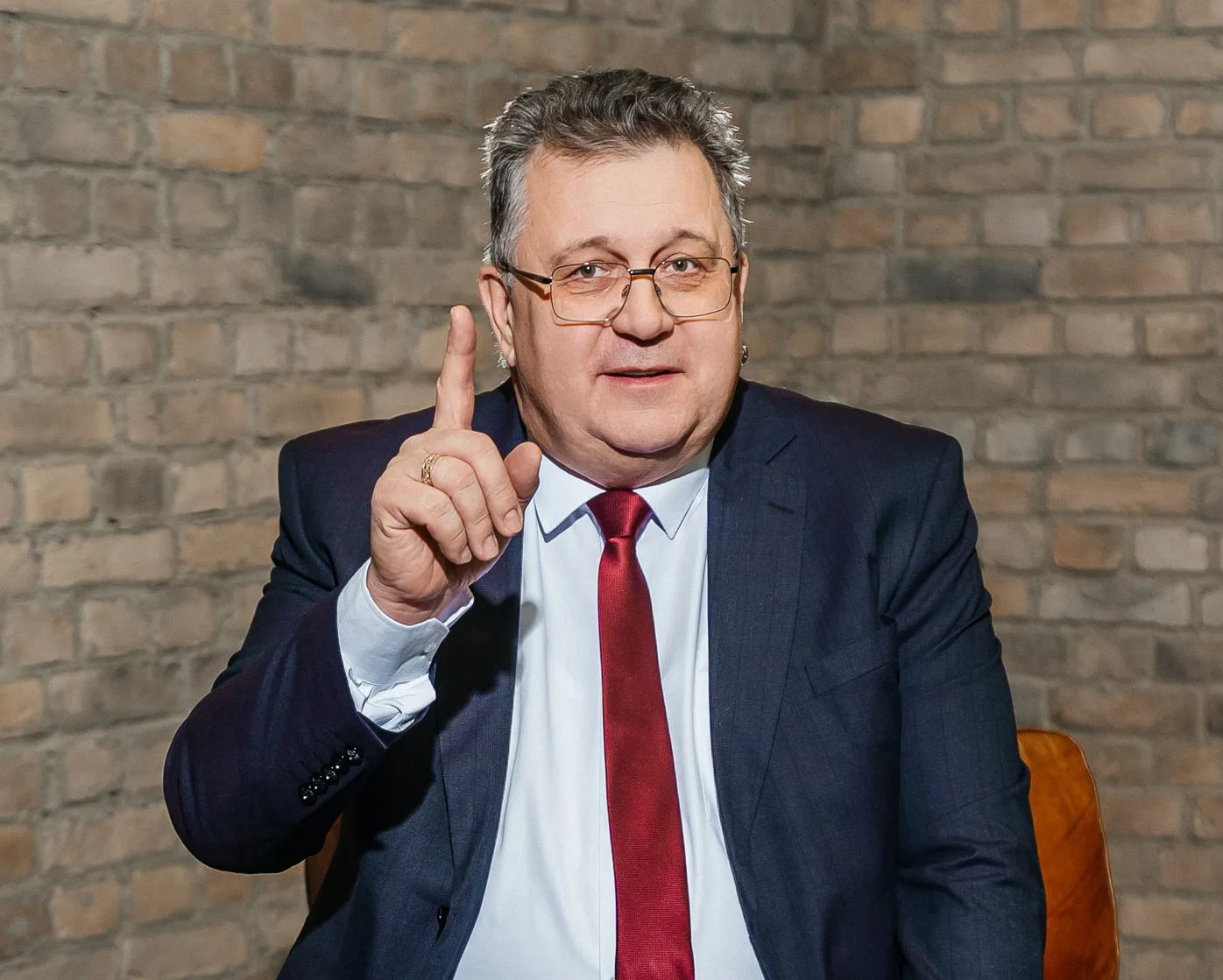 Самолечение опасно для здоровья компании

Когда в компании проблемы, собственник всегда их чувствует