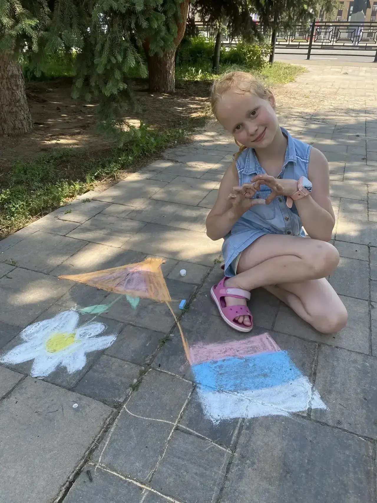 🇷🇺 Россия — Родина моя! 

Одиннадцатый день в нашем лагере прошёл под гордым названием «Россия — Р