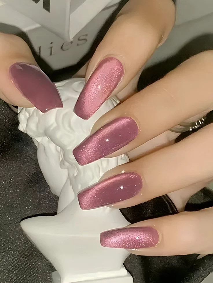 Шёлковый кошачий глаз 💫

Сезонный маникюр💅
Подпишитесь👇