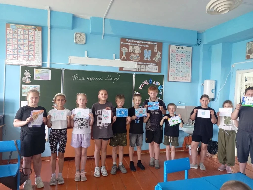 ☀️В младшем отряде ЛДП «Радуга» прошёл чудесный конкурс рисунков на тему «Нам нужен мир»! 🎨🕊️

✨На