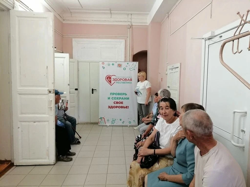 «Здоровая Республика»: более 90 жителей Косолапово прошли обследования и получили консультации враче