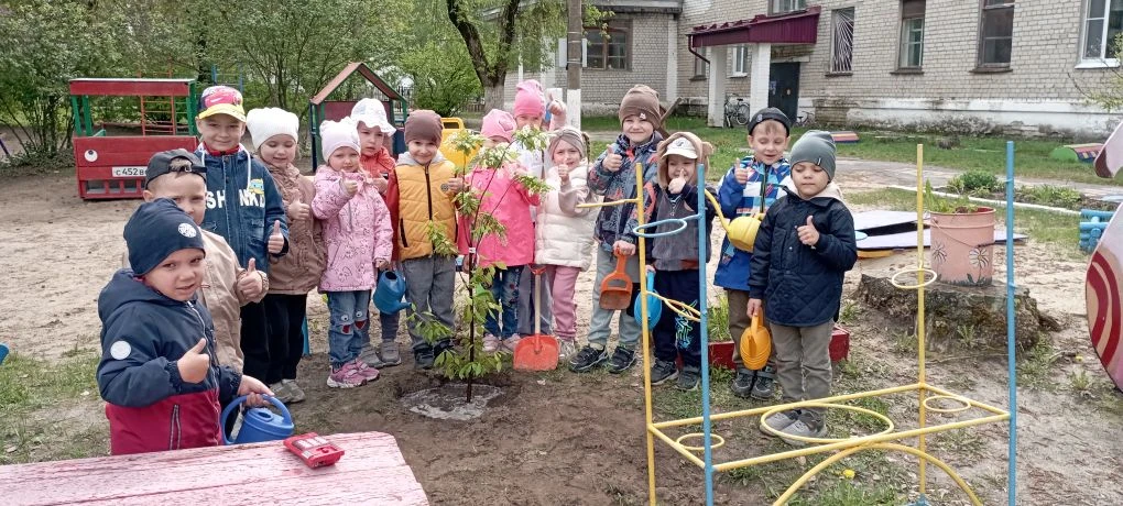 ✨ Важное и доброе дело! ✨

Друзья! Наши ребята из средней группы с большим энтузиазмом приняли участ