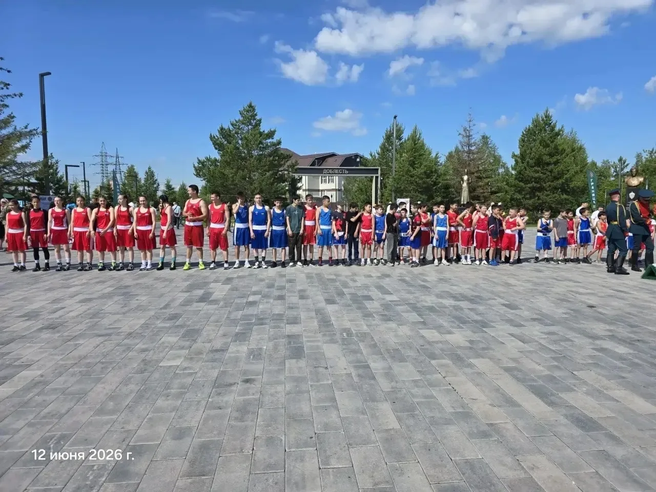 Триумф спортивного духа 
 
В микрорайоне Казарово состоялся турнир по боксу, посвящённый памяти бокс