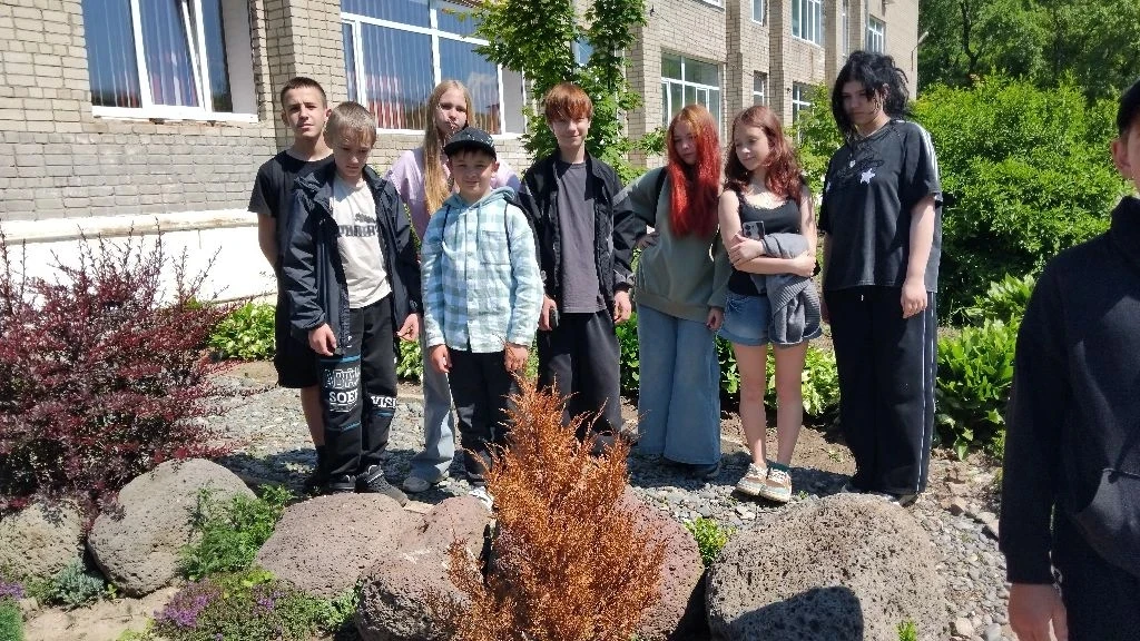 В нашей школе продолжает работать ЛТО 🏕

В Лагере труда и отдыха ежедневно кипит работа и насыщенна