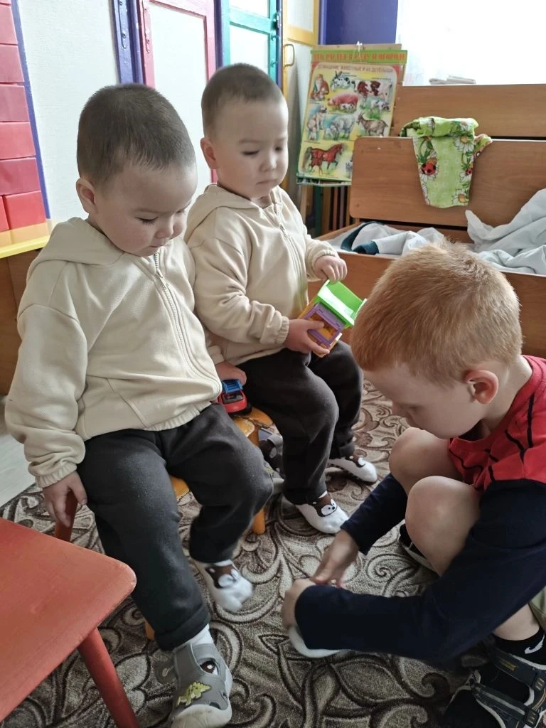 День добрых дел в нашем детском саду! 

Дошколята приняли участие в акции "50 добрых дел" —  ребята 