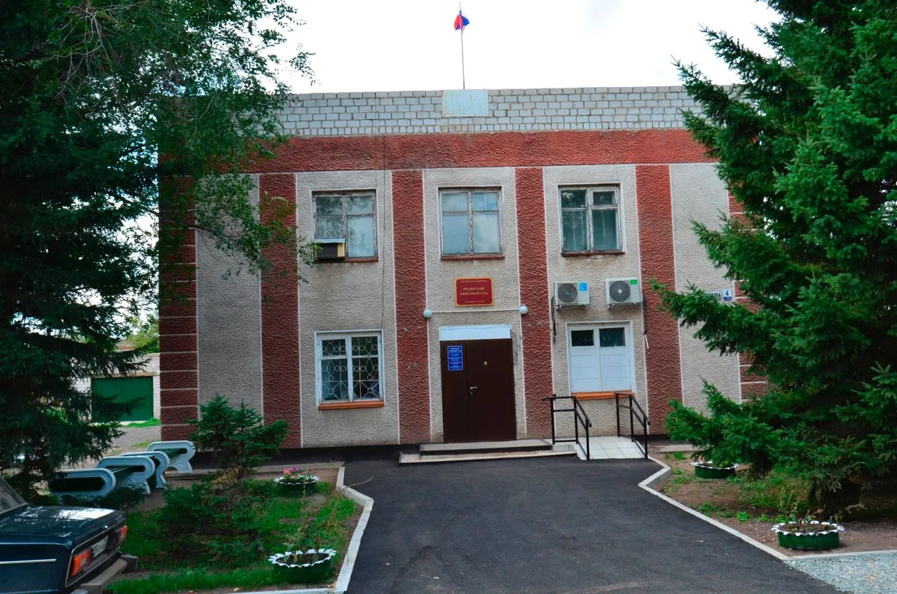 Можно ли отменить исполнительную надпись нотариуса в суде по месту своего жительства?

Встречается о