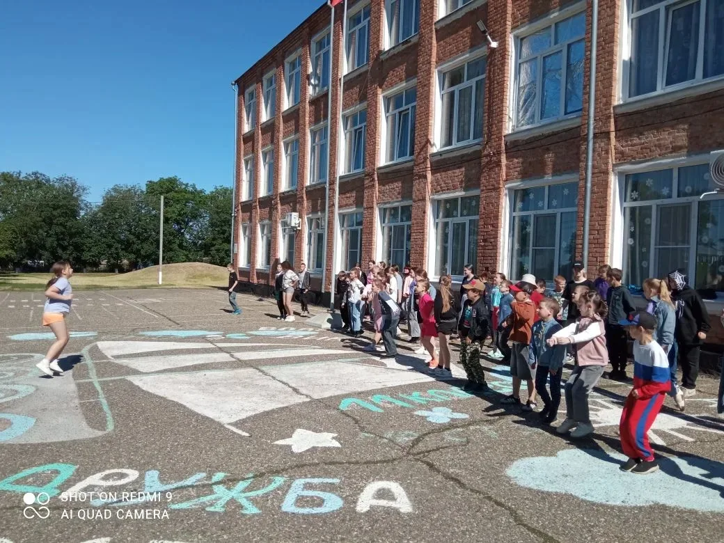 День спортивных открытий в 
лагере «Мечта» получился 
насыщенным и энергичным!
Всё началось с традиц