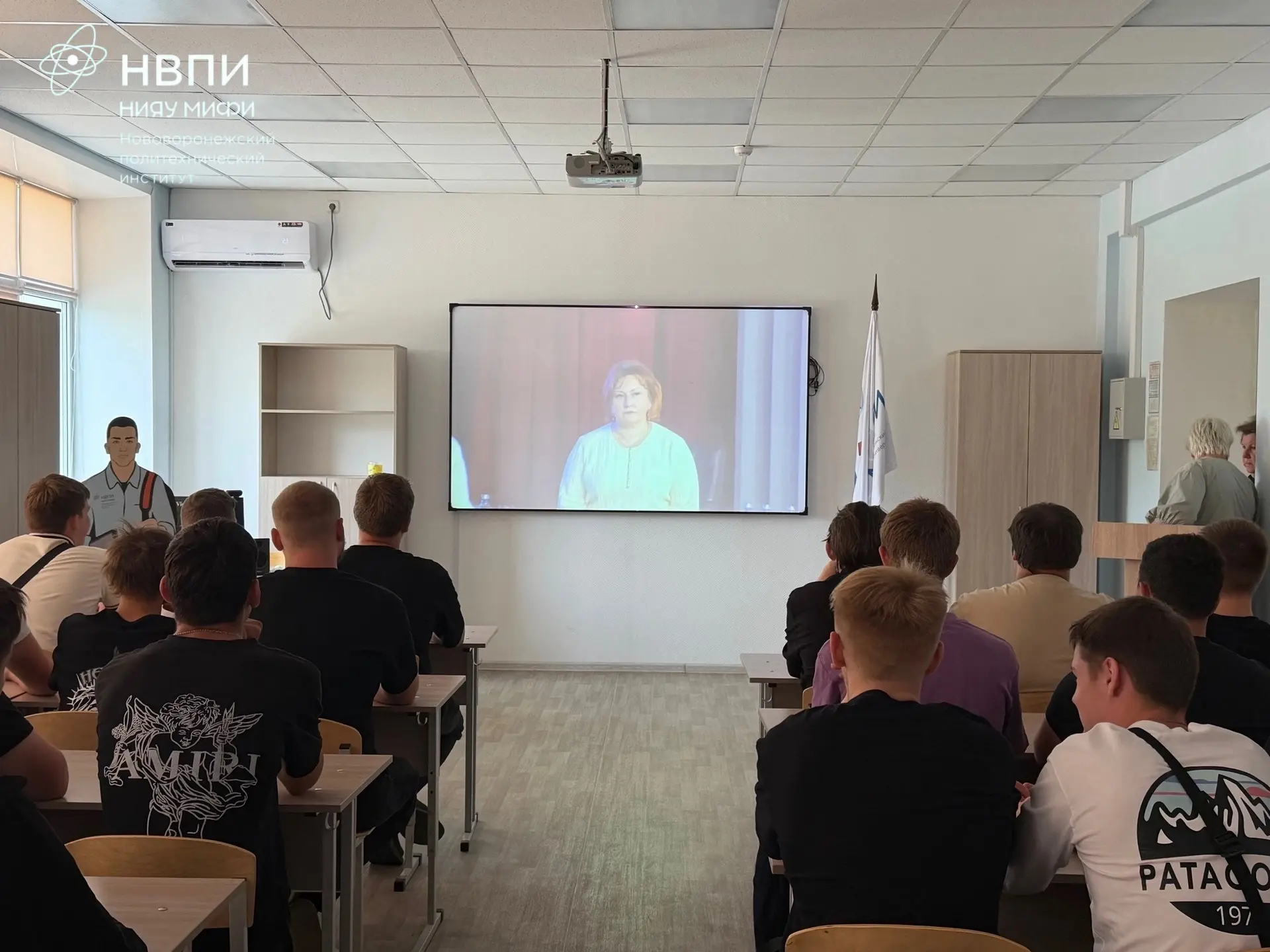 🕯️ Помним, гордимся, чтим: студенты НВПИ НИЯУ МИФИ прикоснулись к «Живой истории»

📜 Сегодня, 22 и