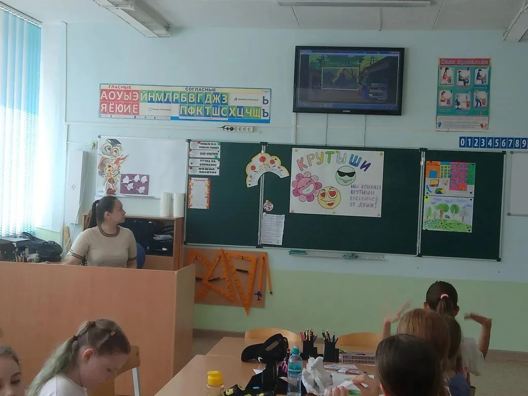 С целью профилактики электротравматизма среди населения в охранных зонах линий электропередачи и пов