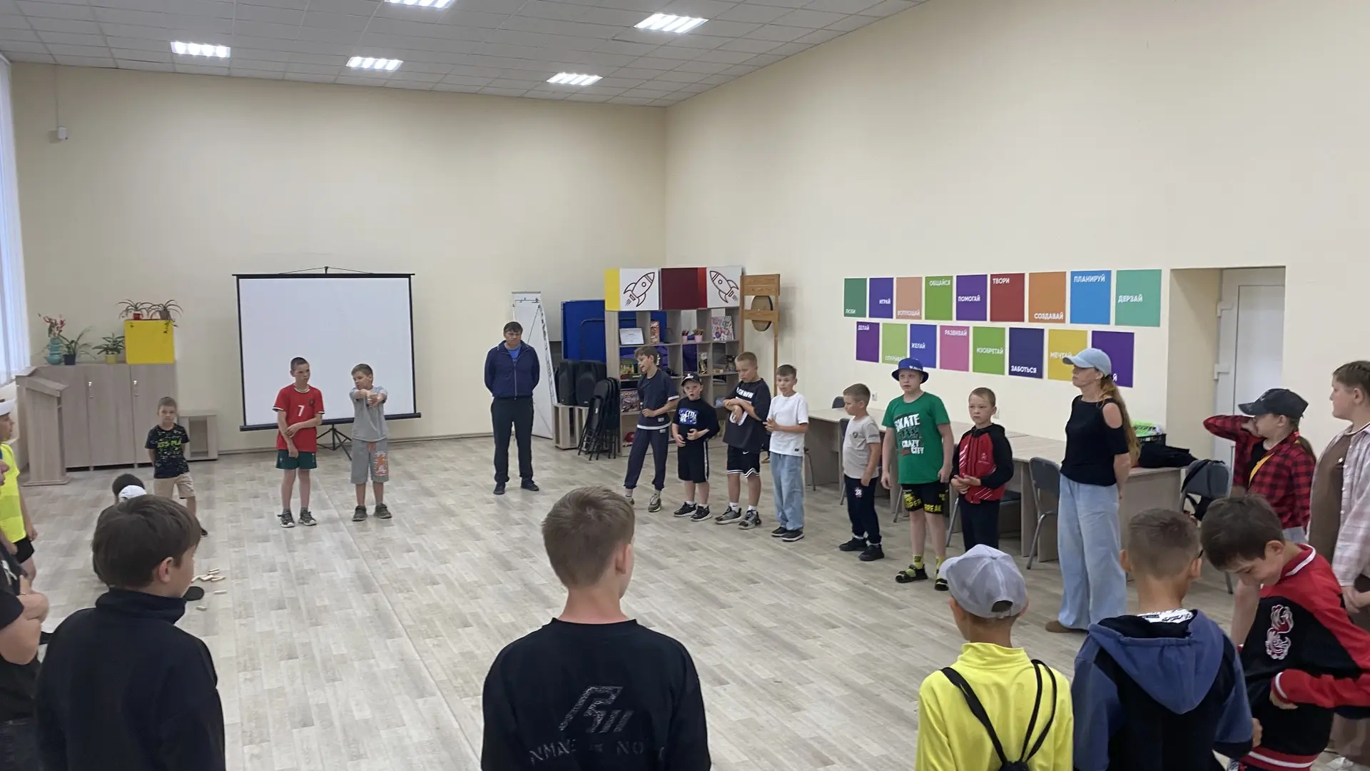 Сегодня на летней оздоровительной площадке, во время утренней физической зарядки прошла тренировка п