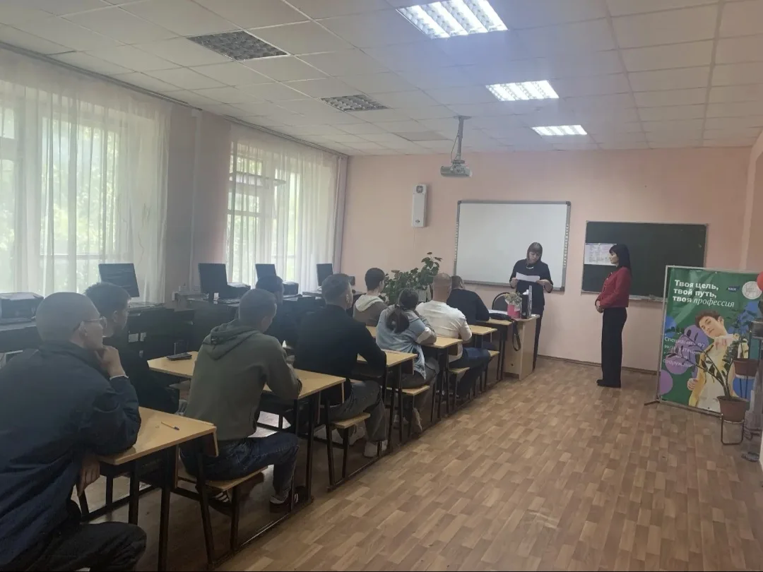 ДЕМОНСТРАЦИОННЫЙ ЭКЗАМЕН ПО СТРОИТЕЛЬСТВУ: ПРОВЕРКА НА ПРОЧНОСТЬ✅

🏗️ В колледже прошёл демонстраци