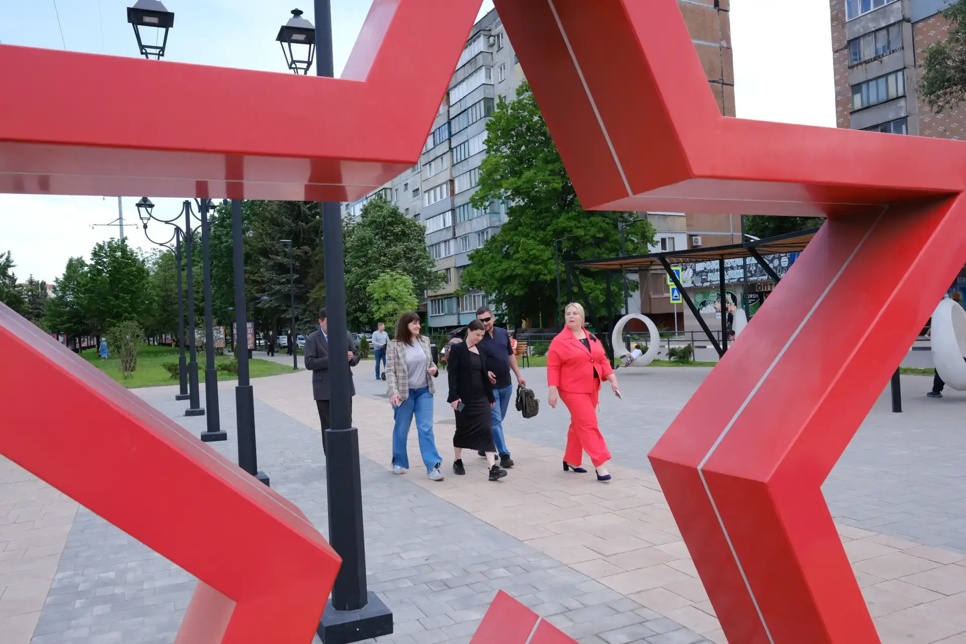 Когда часто ездишь по Донбассу, изменения начинаешь замечать особенно остро.

Приехала в Макеевку и 