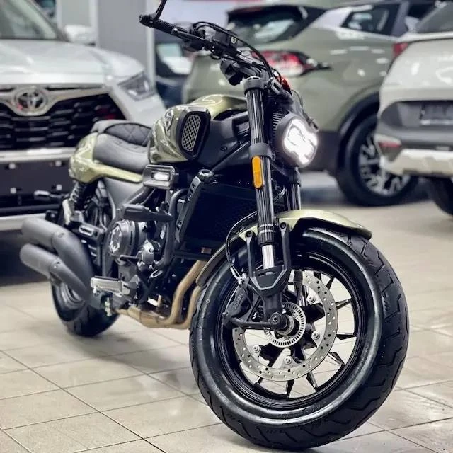 В наличии VOGE CU 525 🏍

Мотоцикл, созданный по канонам компактных круизеров

— Двигатель: Двухцили