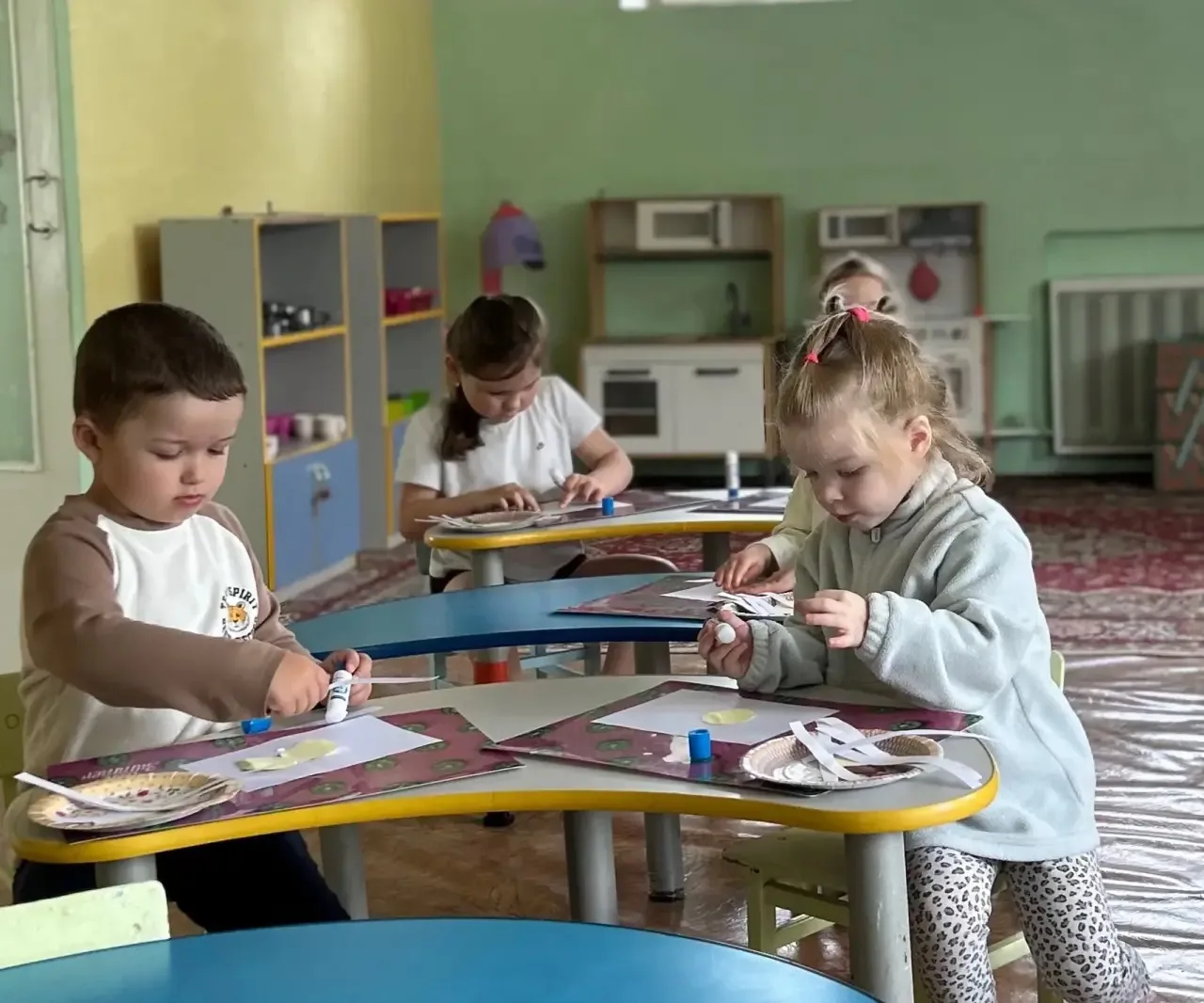 🇷🇺 12 июня — День России! 🇷🇺

«Россия — Родина моя» — с этими словами мы сегодня говорили с ребя