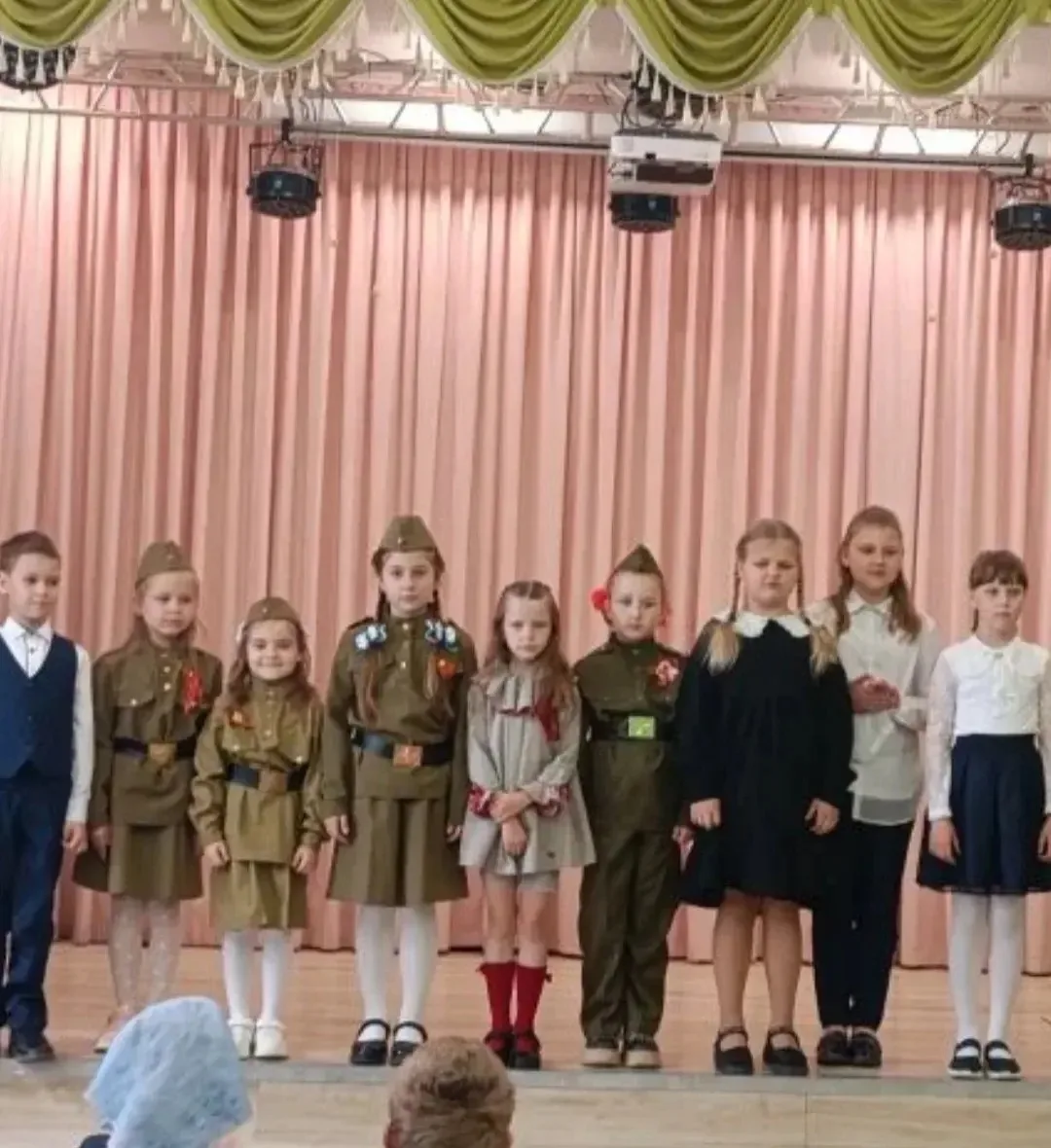 ✨30 мая, в культурно-досуговом центре “Наследие» состоялось патриатическое мероприятие "Пока память 