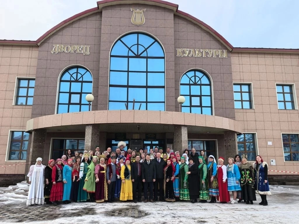 🎉✨ День работника культуры: Праздник, объединивший таланты и сердца! ✨🎉 
Друзья! 🤩 Хотим поделить