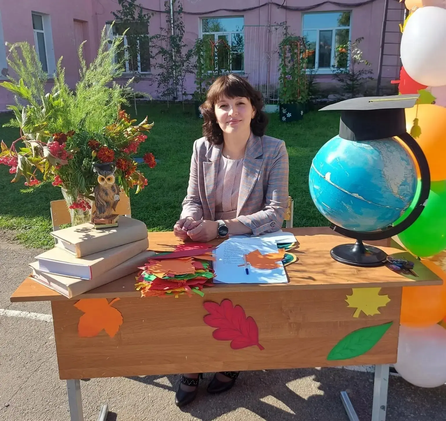 Уважаемая Татьяна Владимировна!
Сегодня, в этот важный и немного грустный день, мы хотим сказать Вам