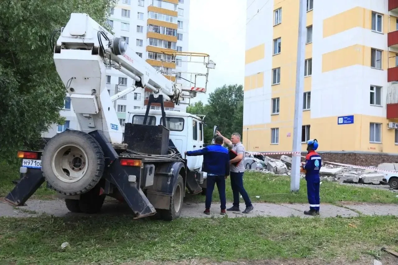В доме по улице Чабьинская, 3 сейчас ведутся работы по усилению конструкций верхних этажей. На место