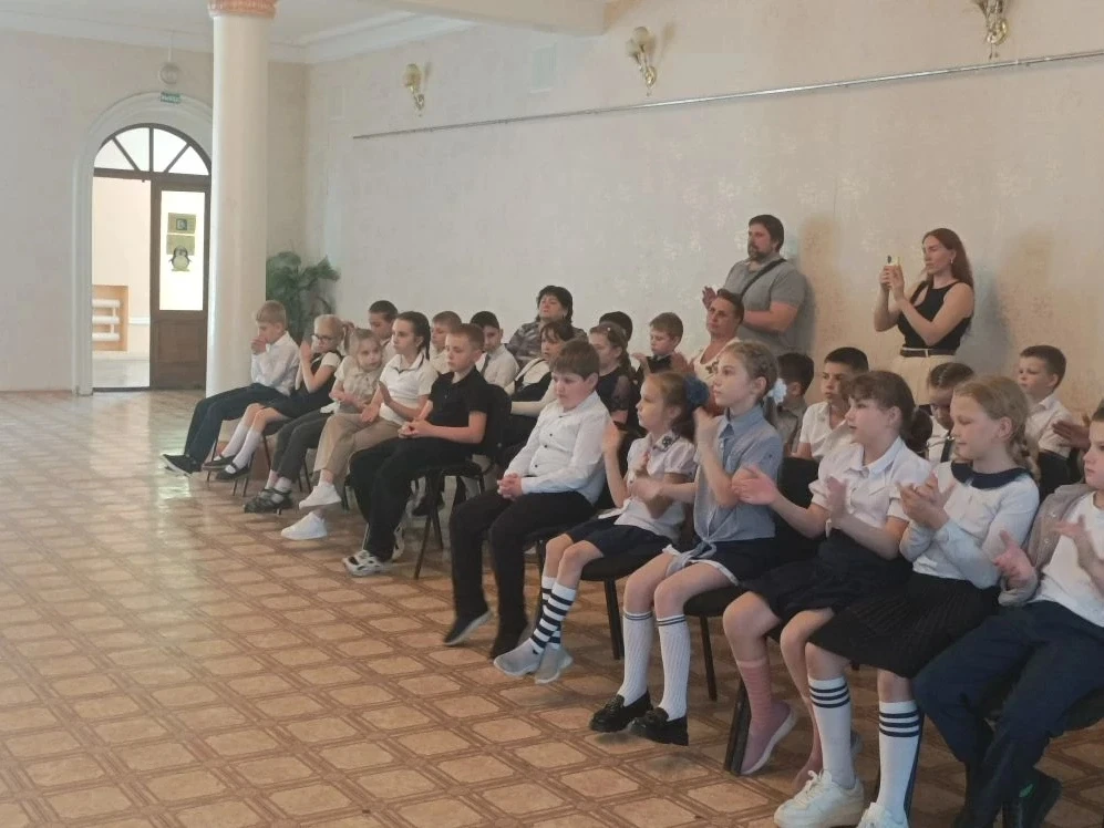 В МБУ ЦК и Д "ВИКТОРИЯ" прошла Познавательно-игровая программа, ко Дню славянской письменности «Аз-Б