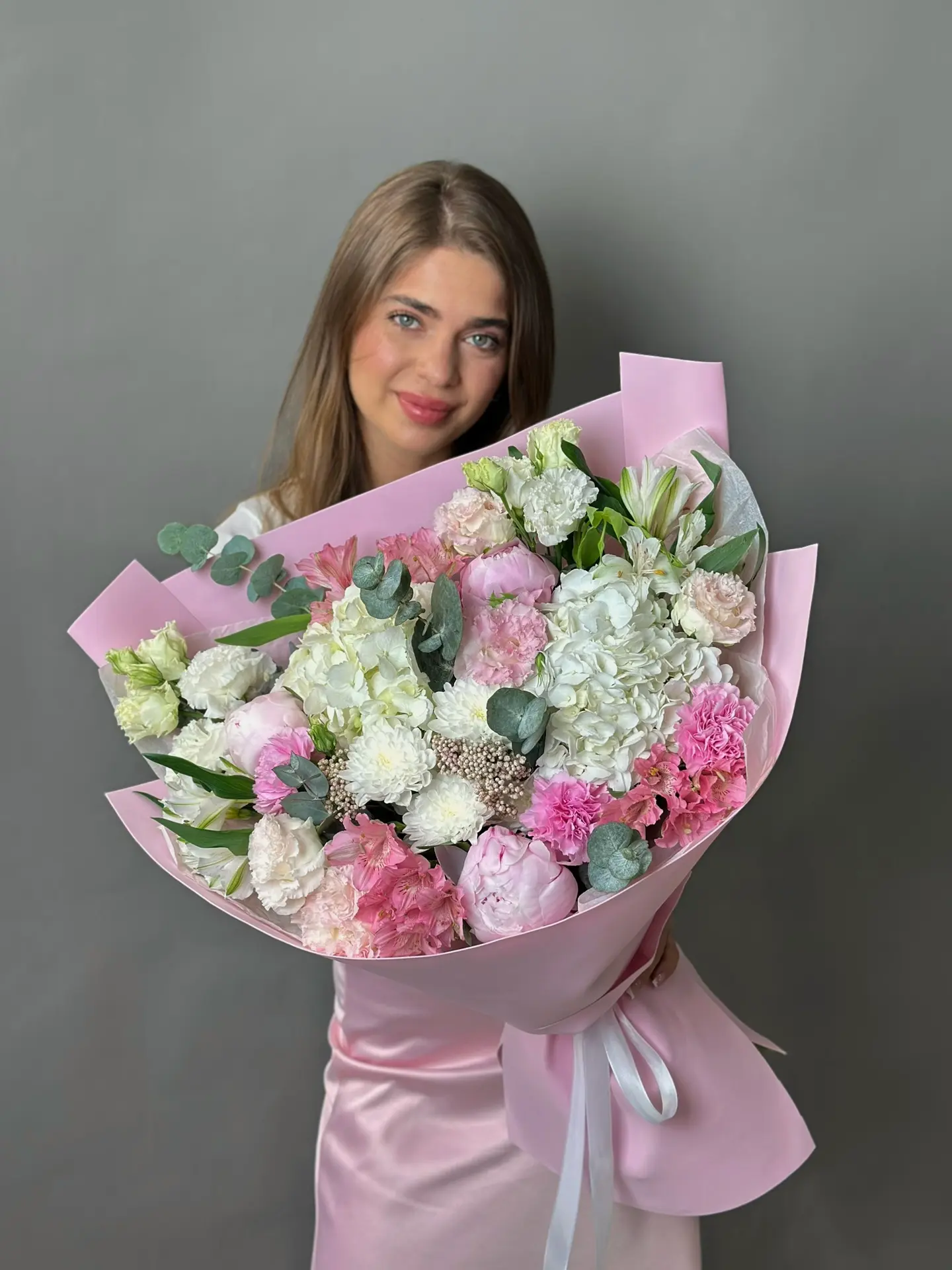 🌸 Свежесобранные букеты в наличии 🌸

Наша пчёлка Настя сегодня с самого утра творила красоту для в