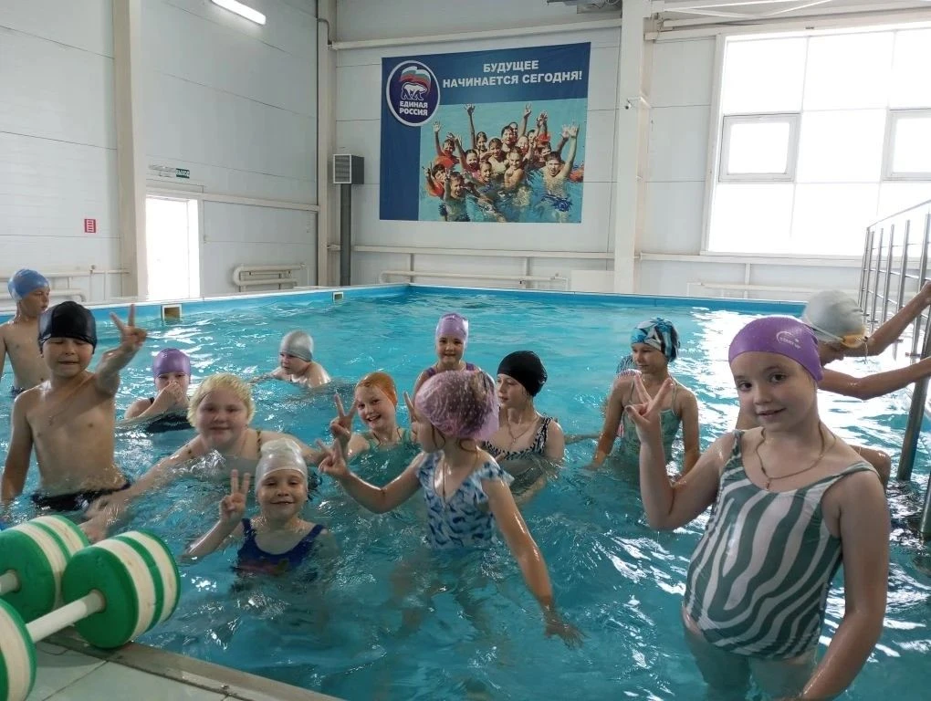 🎉 9-й день в школьном лагере — море позитива и новых открытий! 🎉

С самого утра ребята зарядились 