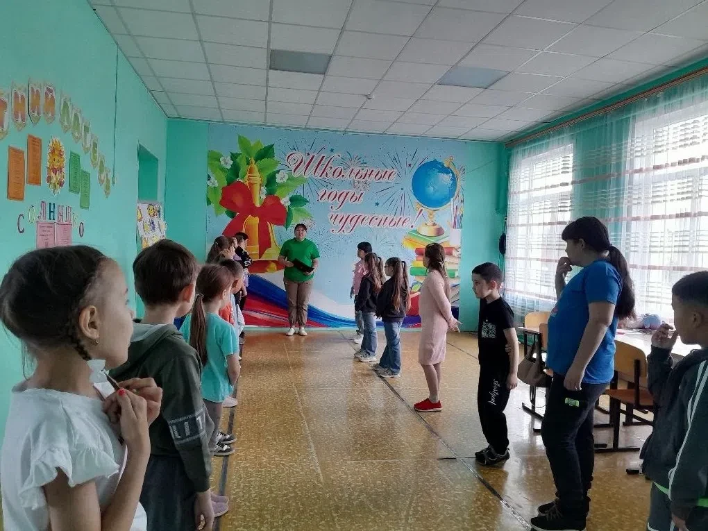 ☀ ПРИШКОЛЬНЫЙ ЛАГЕРЬ "СОЛНЫШКО" | ДЕНЬ МЧС☀

⛹‍♀Сегодня в лагере дневного пребывания "Солнышко» при 