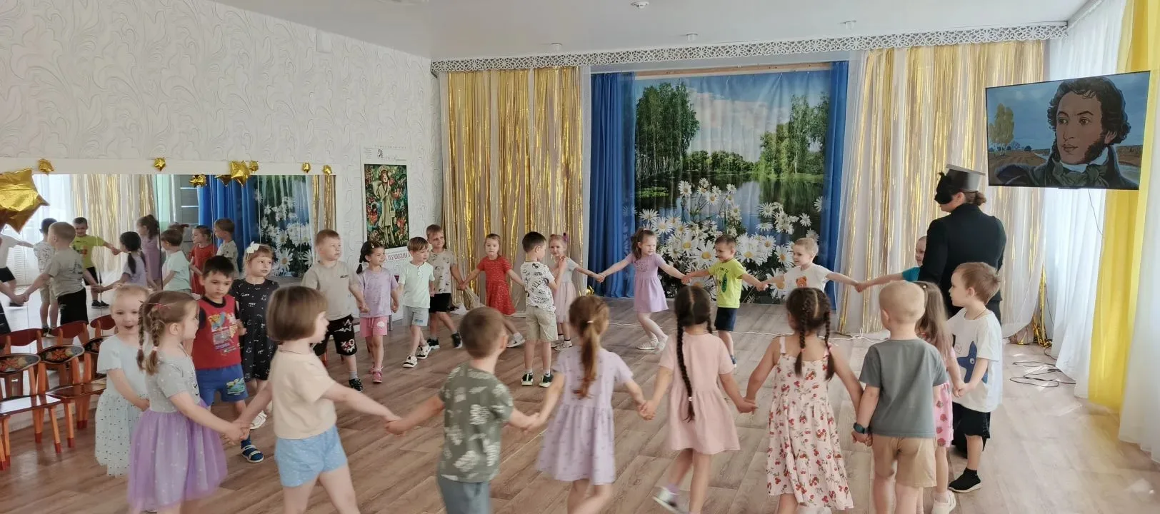 5 июня, в преддверии дня рождения А. С. Пушкина, в старшей группе нашего детского сада состоялось ув