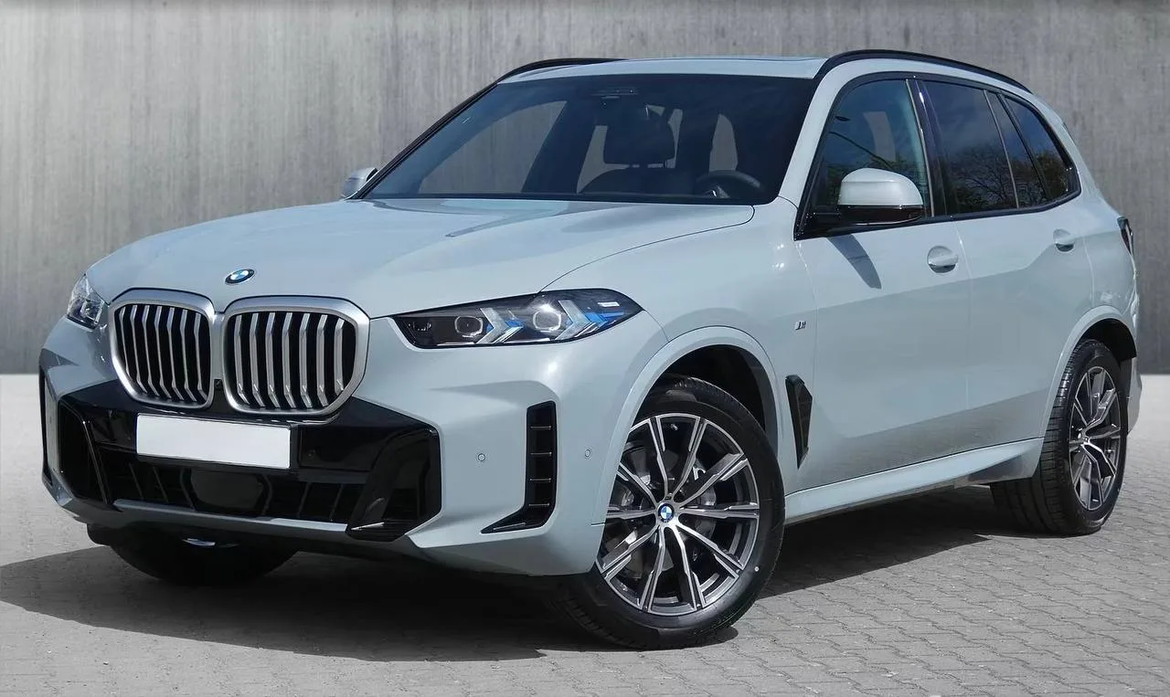 🤩🤩🤩🤩🤩🤩🤩

😍 BMW X5 xDrive30d M Sport

Дата выпуска: 2026
Пробег: 336 км
Двигатель: 3.0л  (298