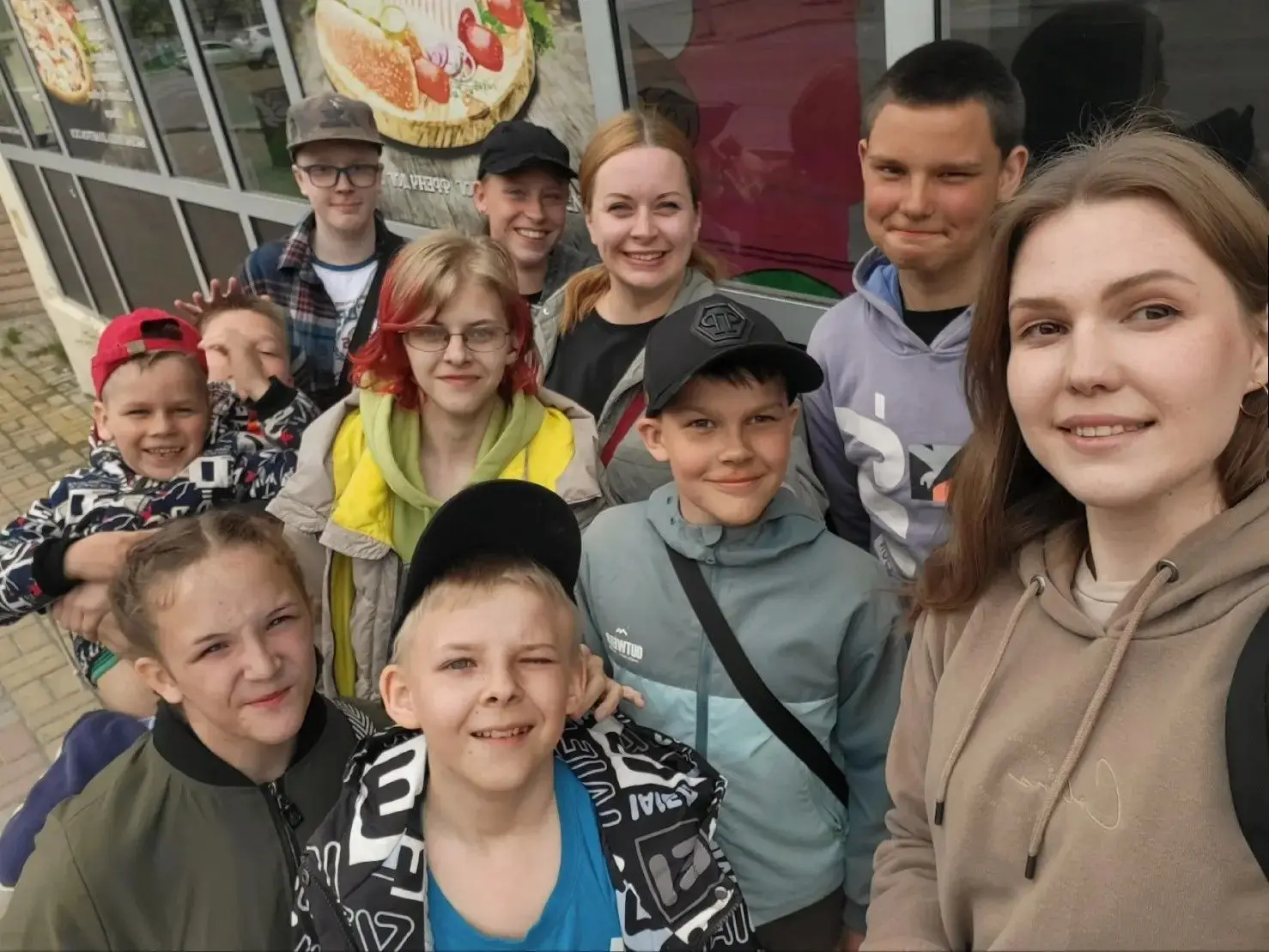 Каникулы уже начались и наши пятиклассники вместе с классным руководителем Марией Алексеевной и восп