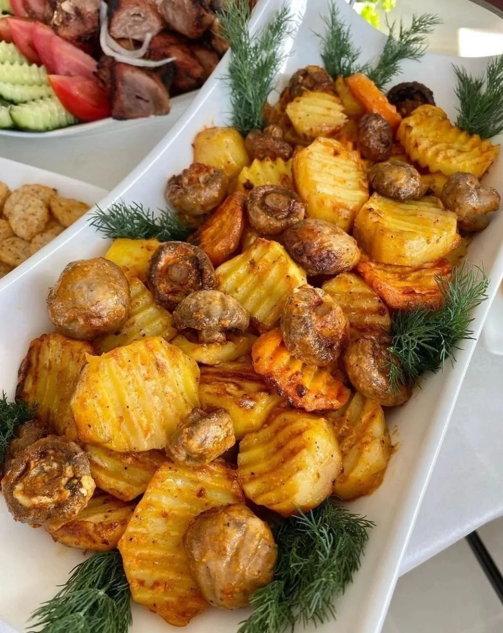 ✅Запеченый картофель.

📌Соус в котором маринуются овощи придает блюду особенный вкус.
Очень рекомен