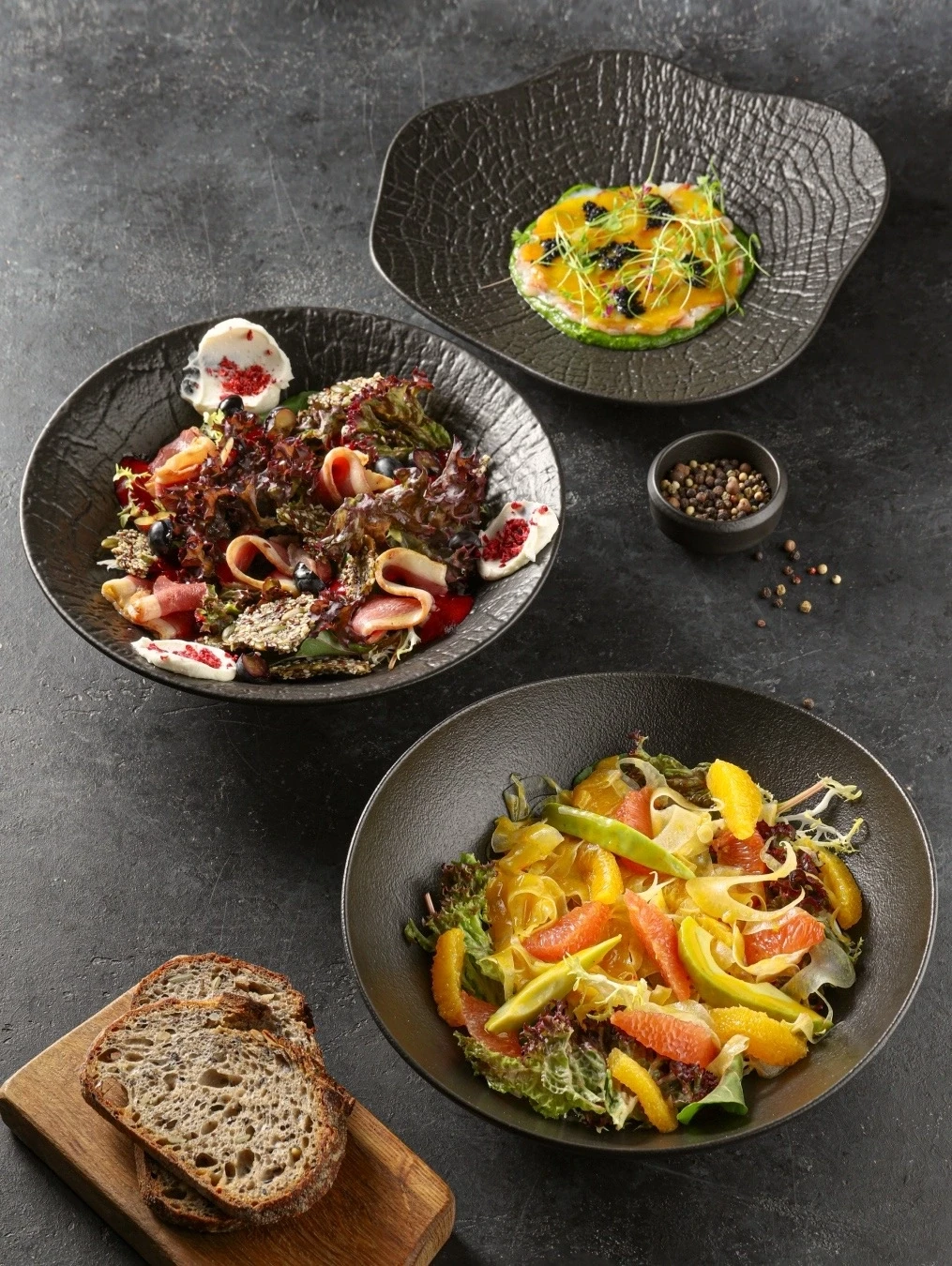 Лето в Hotel Continental — это новые вкусы, лёгкие сочетания и сезонные блюда, созданные для неспешн