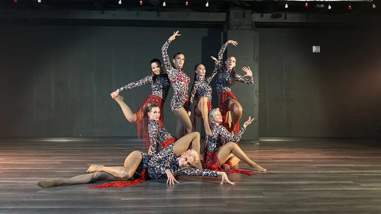 «Женщина оживает, когда разрешает себе быть разной» 

Вчера были танцы 💃🏻
Состоялась съёмка нашей 