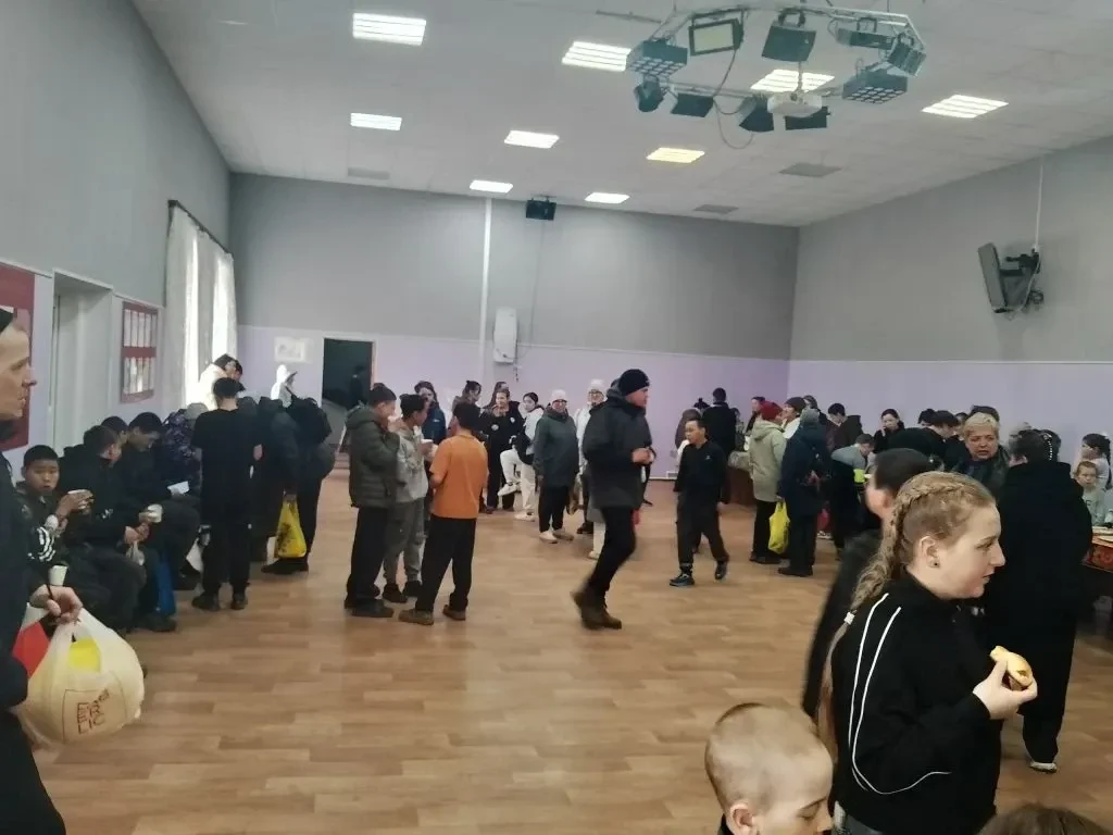 21 мая в КДК села Манилы успешно прошла благотворительная ярмарка-продажа в поддержку участников спе